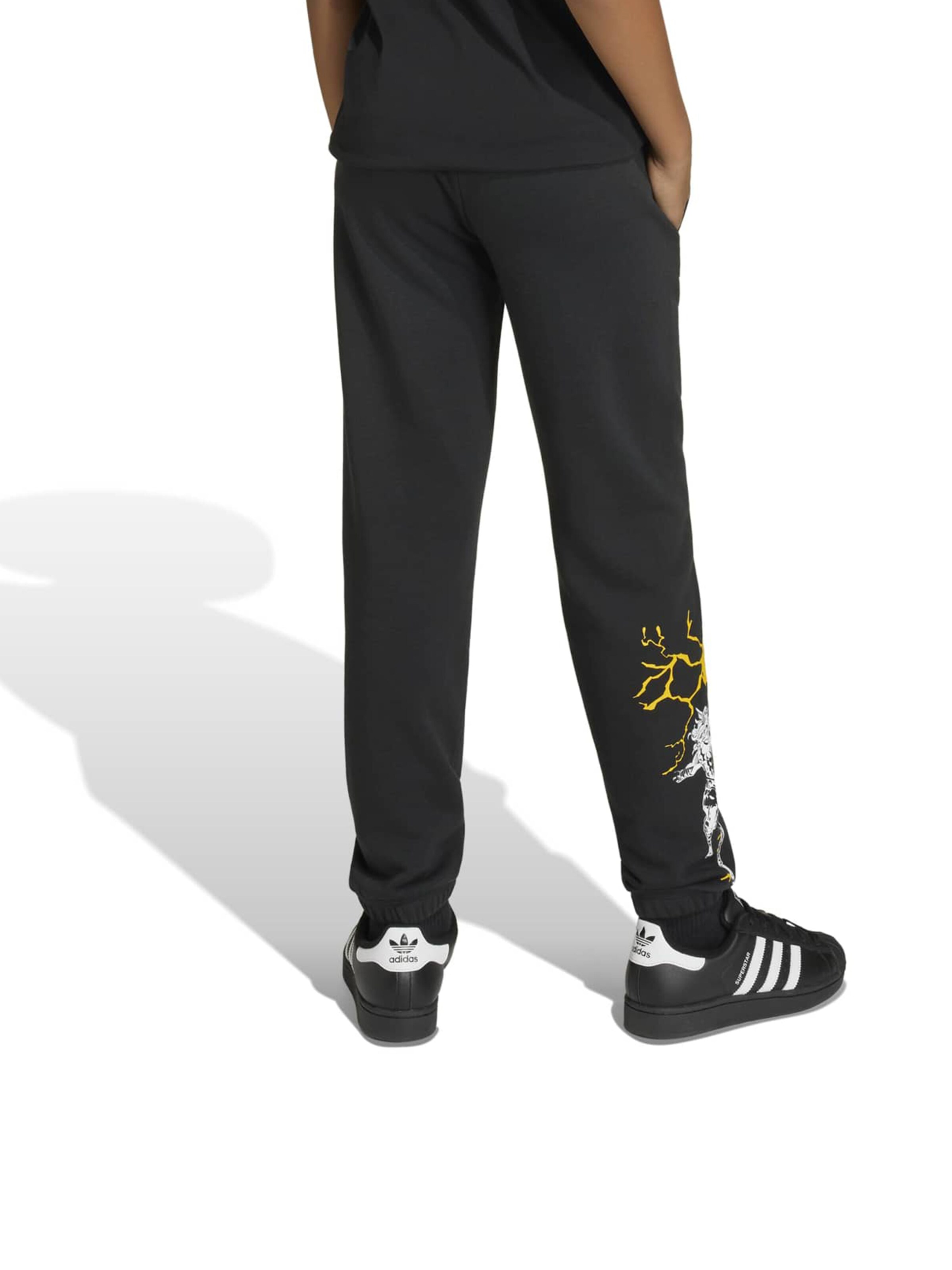 ADIDAS PERFORMANCE - Tapered Pantalón deportivo 'Real Madrid Avengers' en negro