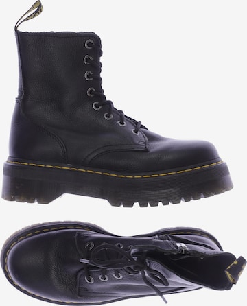 Dr. Martens Stiefel 43 in Schwarz: predná strana