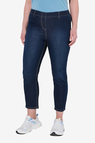 Ulla Popken Slimfit Farkkuleggingsit värissä sininen: etupuoli