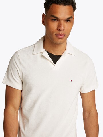 TOMMY HILFIGER Футболка в Белый