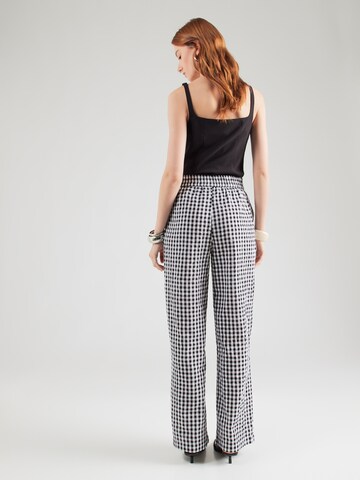PIECES - Pierna ancha Pantalón 'PCHEIDI' en negro