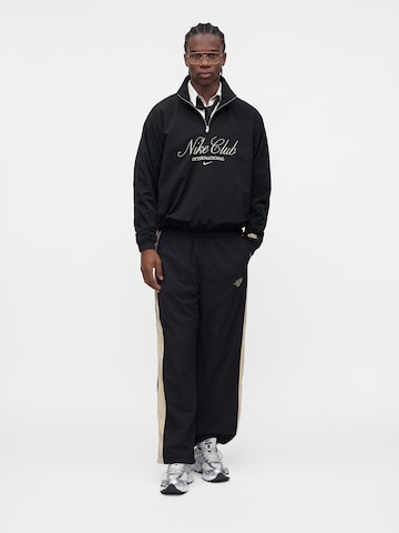 Nike Sportswear - Sweatshirt em preto