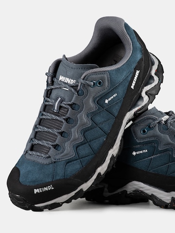 MEINDL Wanderschuh ' Arone GTX ' in Blau