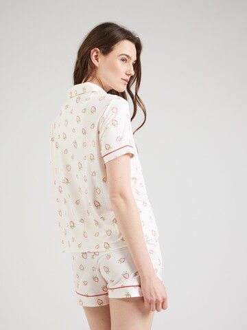 Shorty di Chelsea Peers in bianco