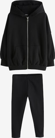 Next - Conjunto en negro: frente