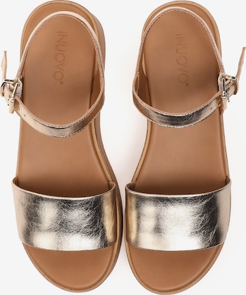 INUOVO Sandals in Gold