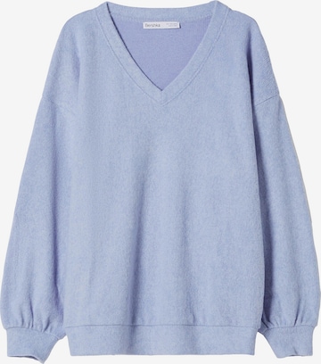 Bershka Sweater in Blue: front