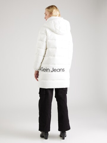 Calvin Klein Jeans - Sobretudo de inverno em branco