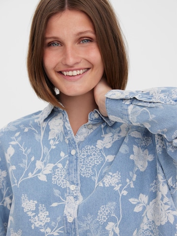 VERO MODA Blouse 'Kobra' in Blauw