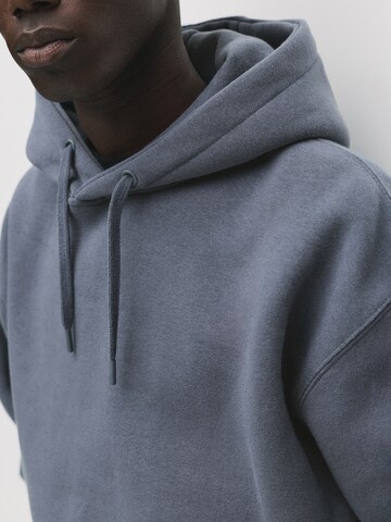 Sweat-shirt Pull&Bear en bleu