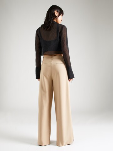 regular Pantaloni con pieghe di NLY by Nelly in beige