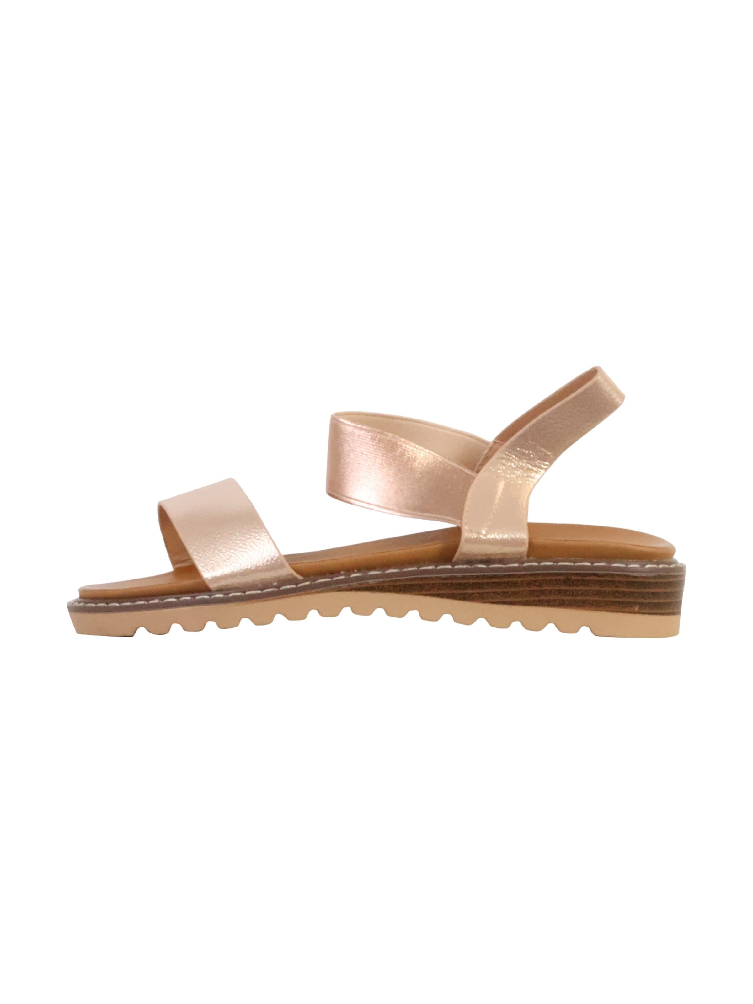 Sandales Super Mode en beige : devant