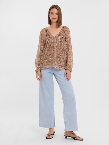 VERO MODA Blouse 'Carolina' in Bruin