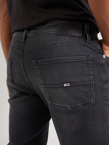 Tommy Jeans Slim fit Jeans 'SCANTON' in Black