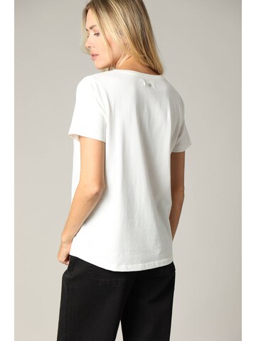 T-shirt 'SELLAH' Deeluxe en blanc