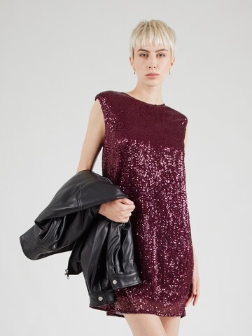 Robe de cocktail Compania Fantastica en rouge : devant