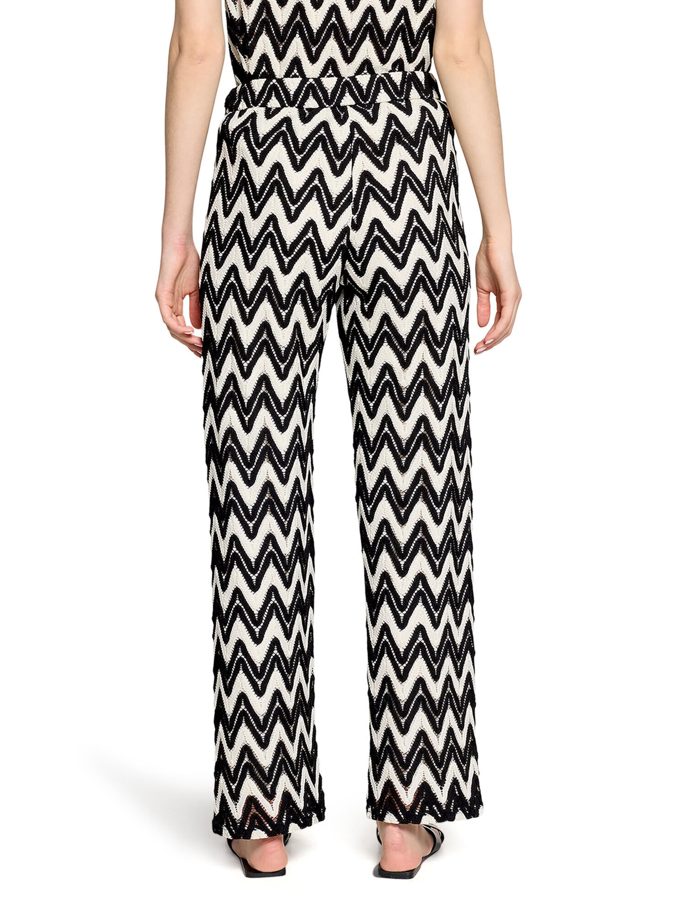Regular Pantalon Betty & Co en noir