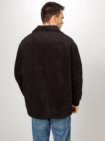 SOUTHPOLE Between-Season Jacket in Black