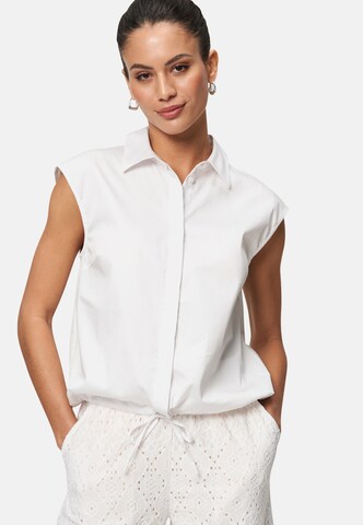 zero Blouse in White: front