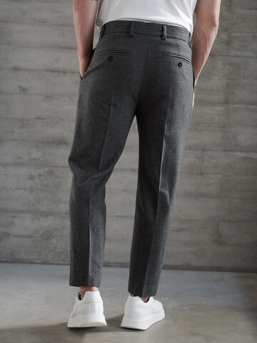 DAN FOX APPAREL Regular Trousers with creases 'Essential' in Black