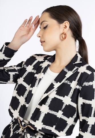 faina - Blazer em preto