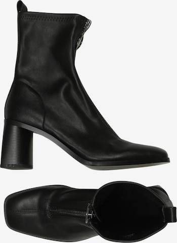 Stradivarius Dress Boots in 39 in Black: front