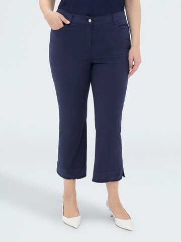 Fiorella Rubino - Acampanado Pantalón en azul: frente