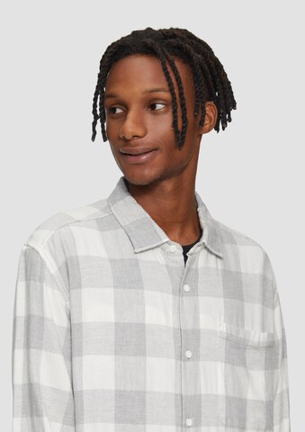 Coupe regular Chemise QS en gris