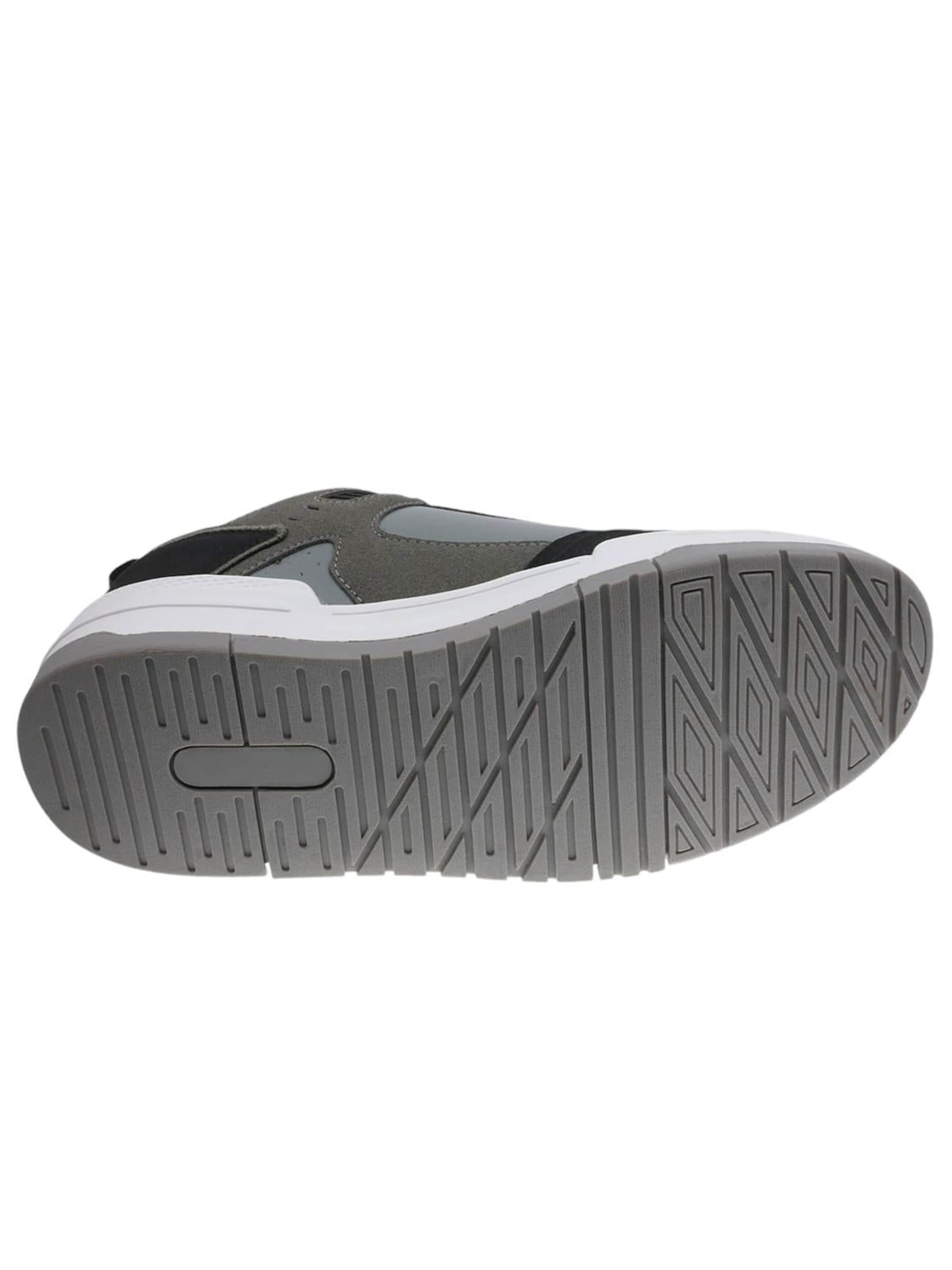 Beppi Sneakers in Black