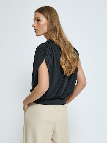 minus Blouse 'Elvie' in Zwart