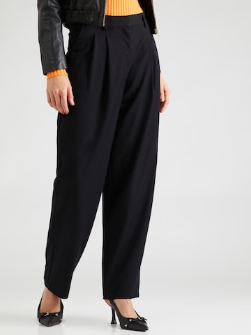 Wide leg Pantaloni con pieghe di Monki in nero: frontale