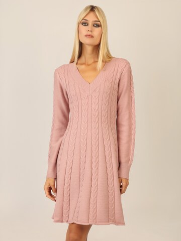 APART Knitted dress in Beige: front