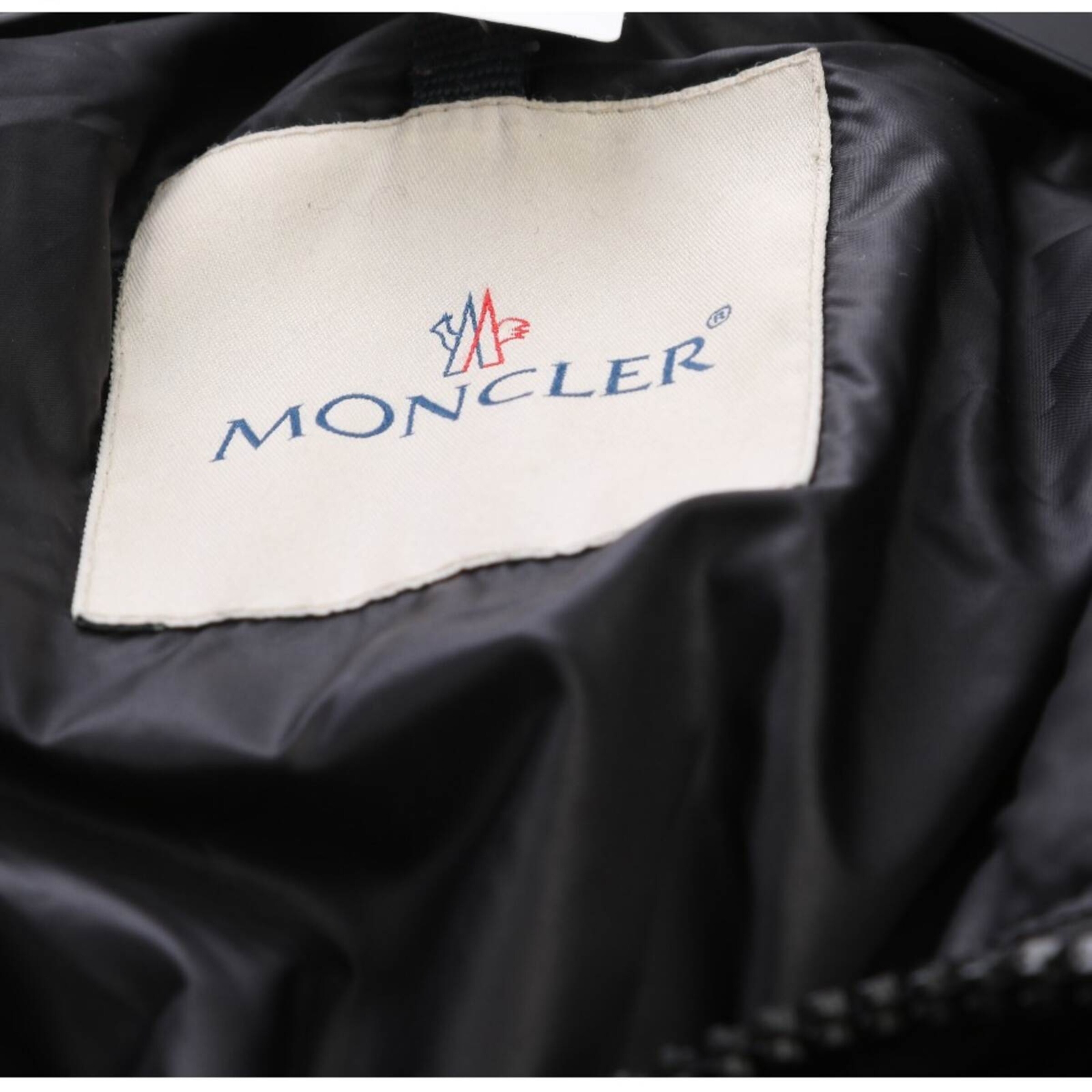MONCLER Übergangsjacke L in Schwarz