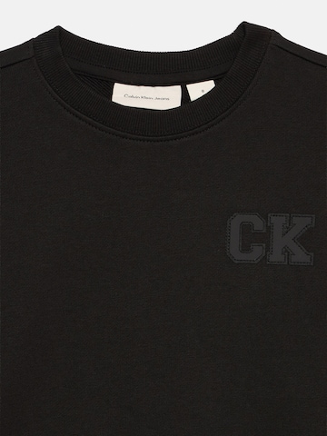 Calvin Klein Jeans Sweatshirt in Black