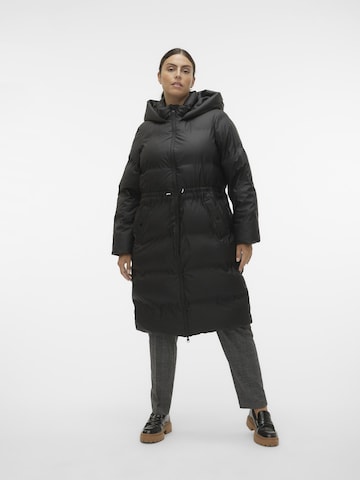 Vero Moda Curve Winter Coat 'NOE' in Black: front