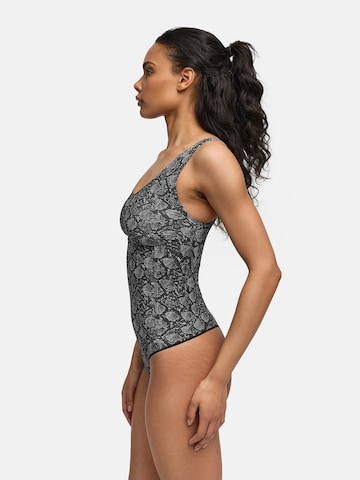 Body modellante 'Tank Bodysuit Sculpting Shapewear mit String' di cfab (formerly creamy fabrics) in grigio
