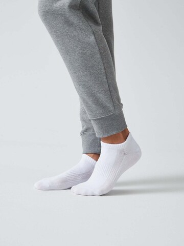SNOCKS Ankle Socks in White