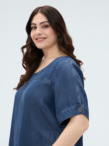 Abito di Fiorella Rubino in blu