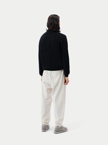 GOBI Cashmere Svetr – černá