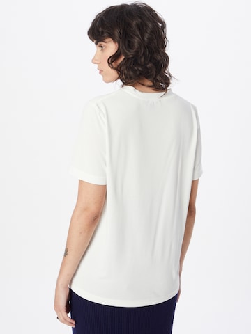 SOAKED IN LUXURY - Camiseta 'Columbine' en blanco