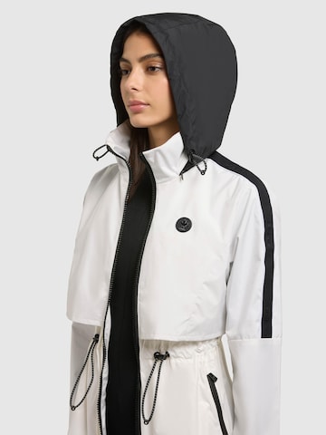 Cappotto funzionale 'Izza' di khujo in bianco