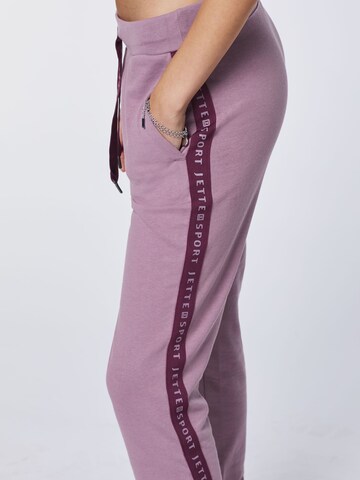 Jette Sport Tapered Pants in Purple