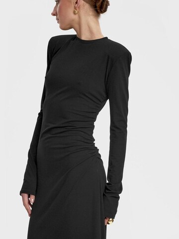 OPRA Suknia wieczorowa 'Opra Sukienka Layla Black One Size' w kolorze czarny