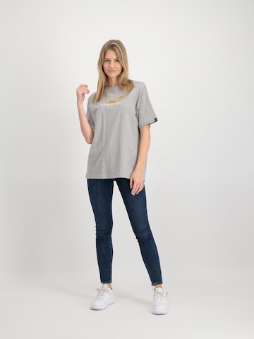 ALPHA INDUSTRIES T-Shirt in Grau