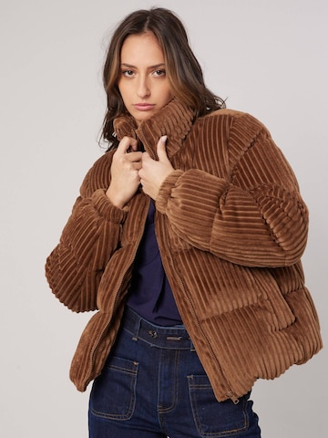 Deeluxe Winter Coat in Brown
