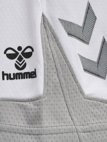 Hummel Regular Workout Pants in White