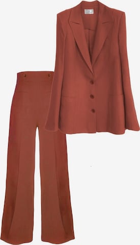 Costume Amarilde en orange : devant