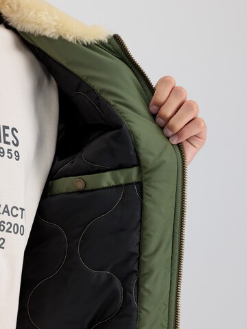 žalia ALPHA INDUSTRIES Žieminė striukė 'Injector III Air Force'