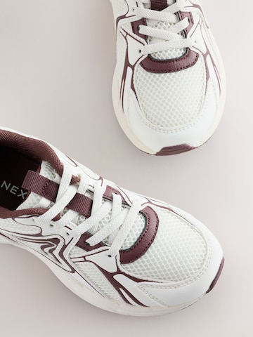 Sneaker di Next in bianco