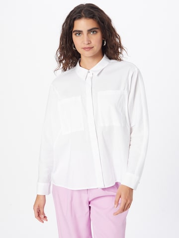 COMMA Blouse in Wit: voorkant